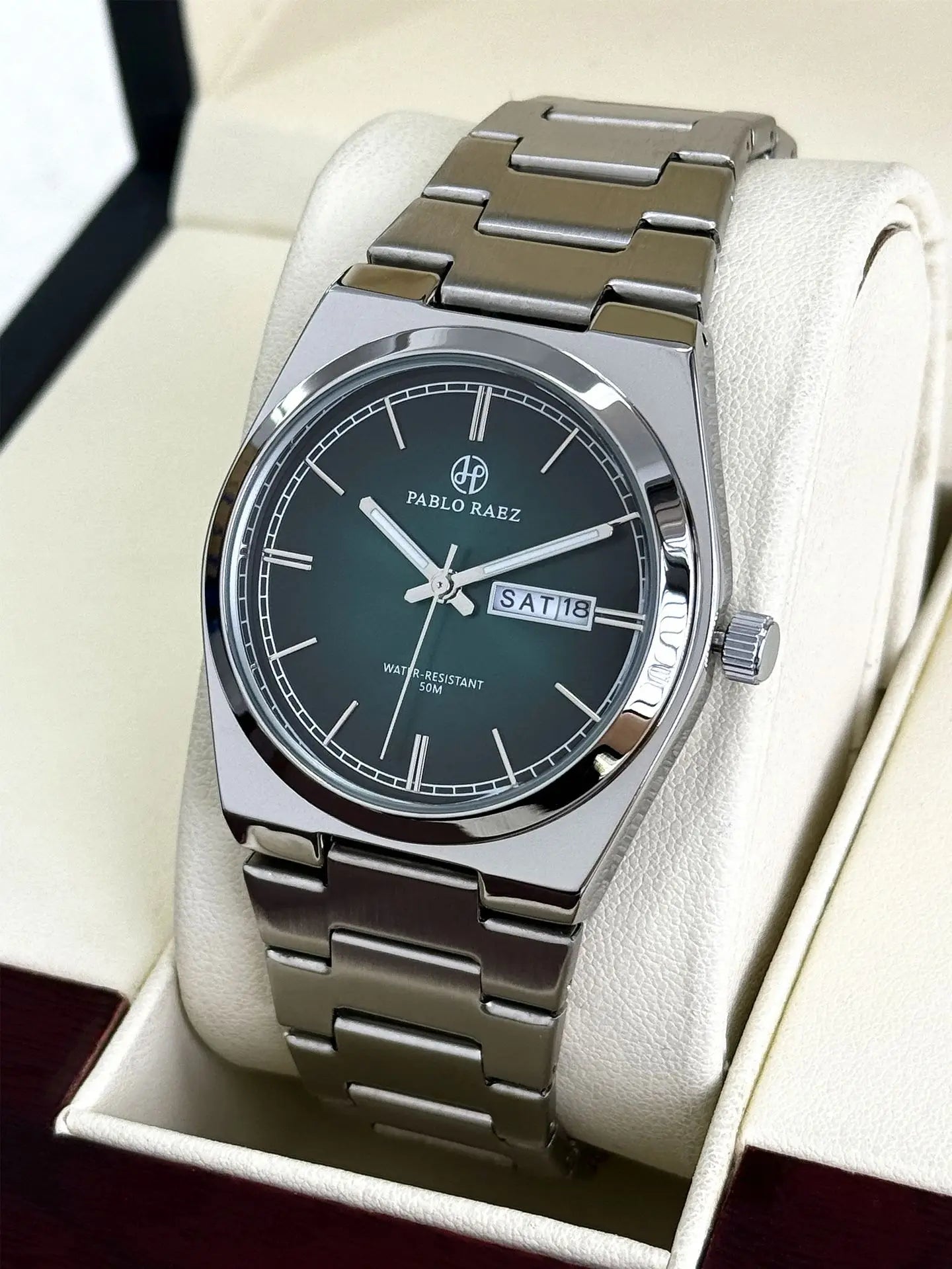 PABLO RAEZ Steel Man Watch 2026 New Gradient Green Dial Butterfly Clasp Dual Calendar P36
